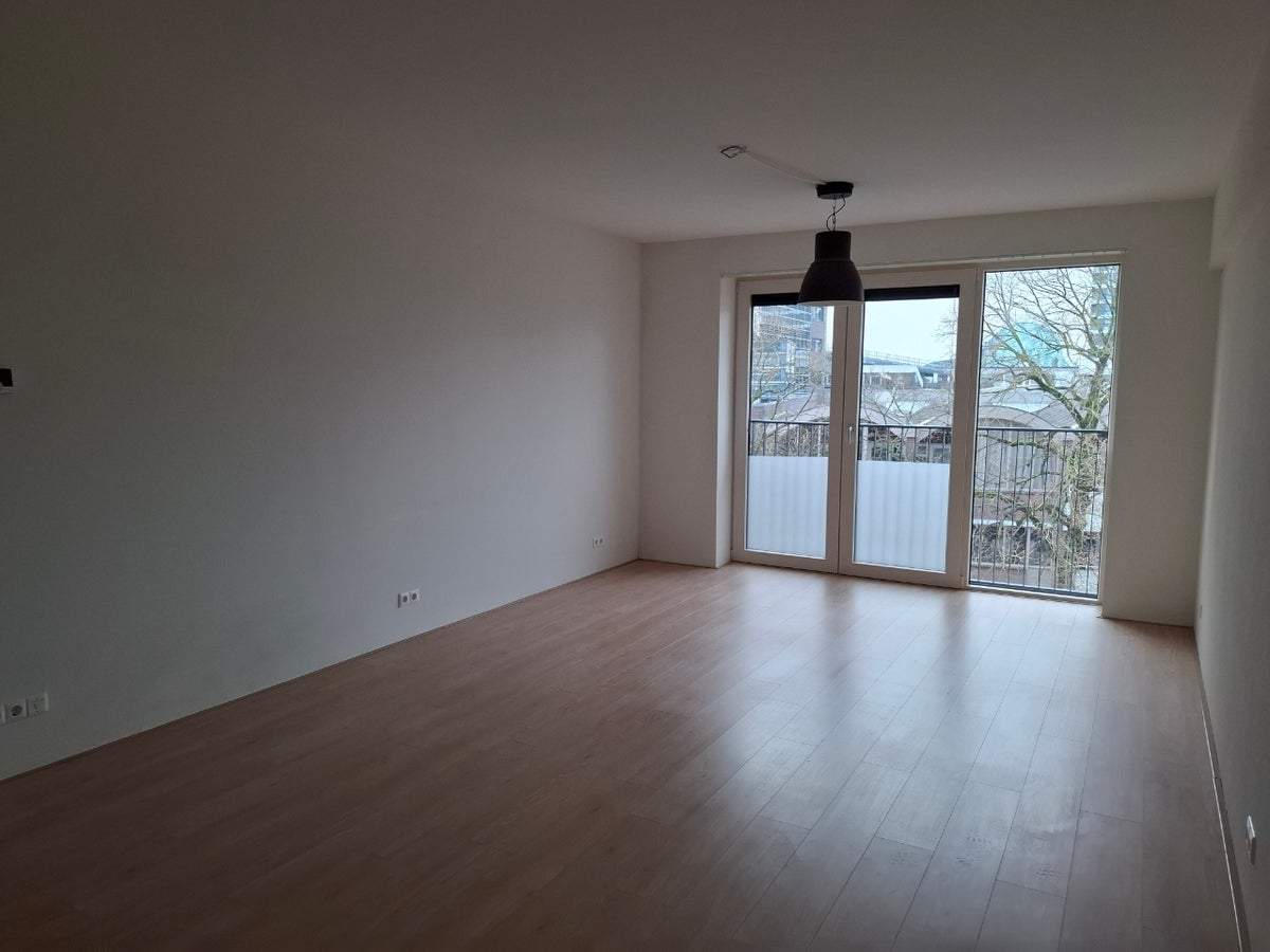 Bild 2 von 14