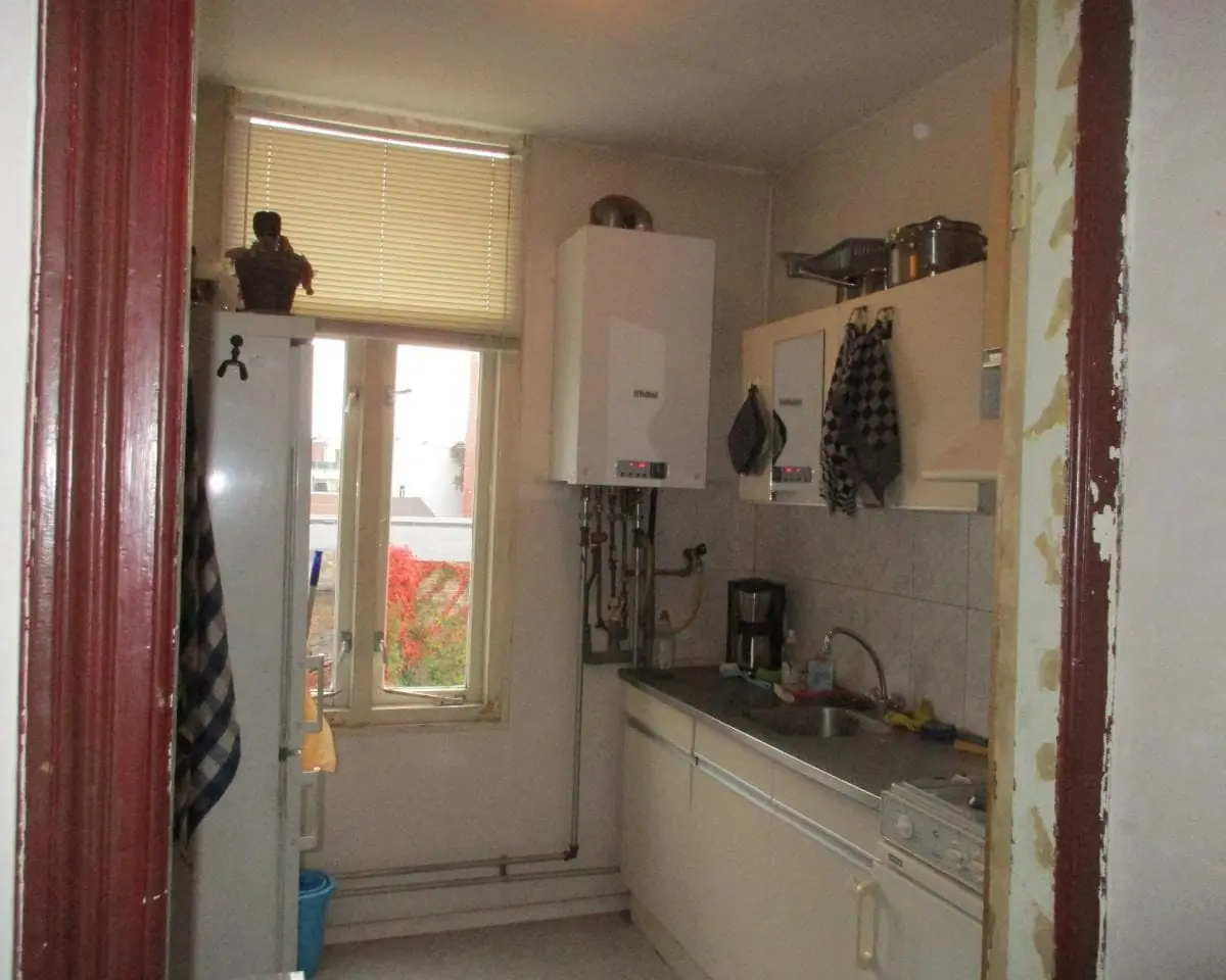 Image 10 of 10