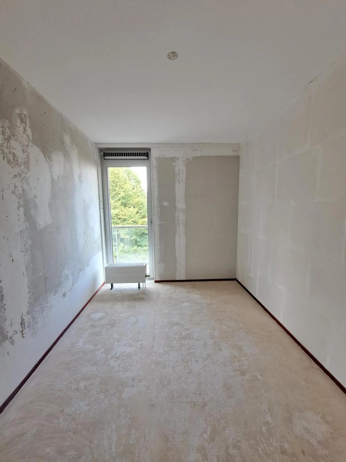 Image 10 of 20