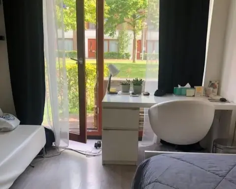 Möbliertes Zimmer Louise Marie Loeberplantsoen, Amsterdam - Zu vermieten