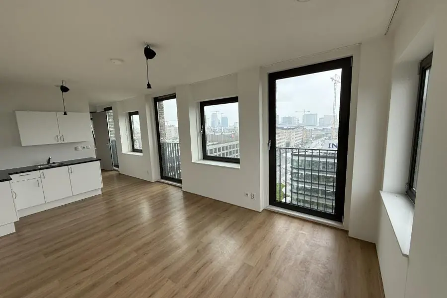 Image 10 of 20