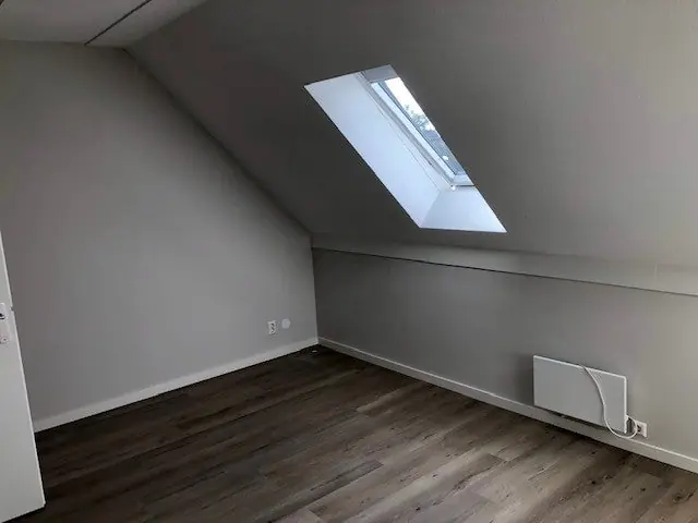 Image 12 of 22