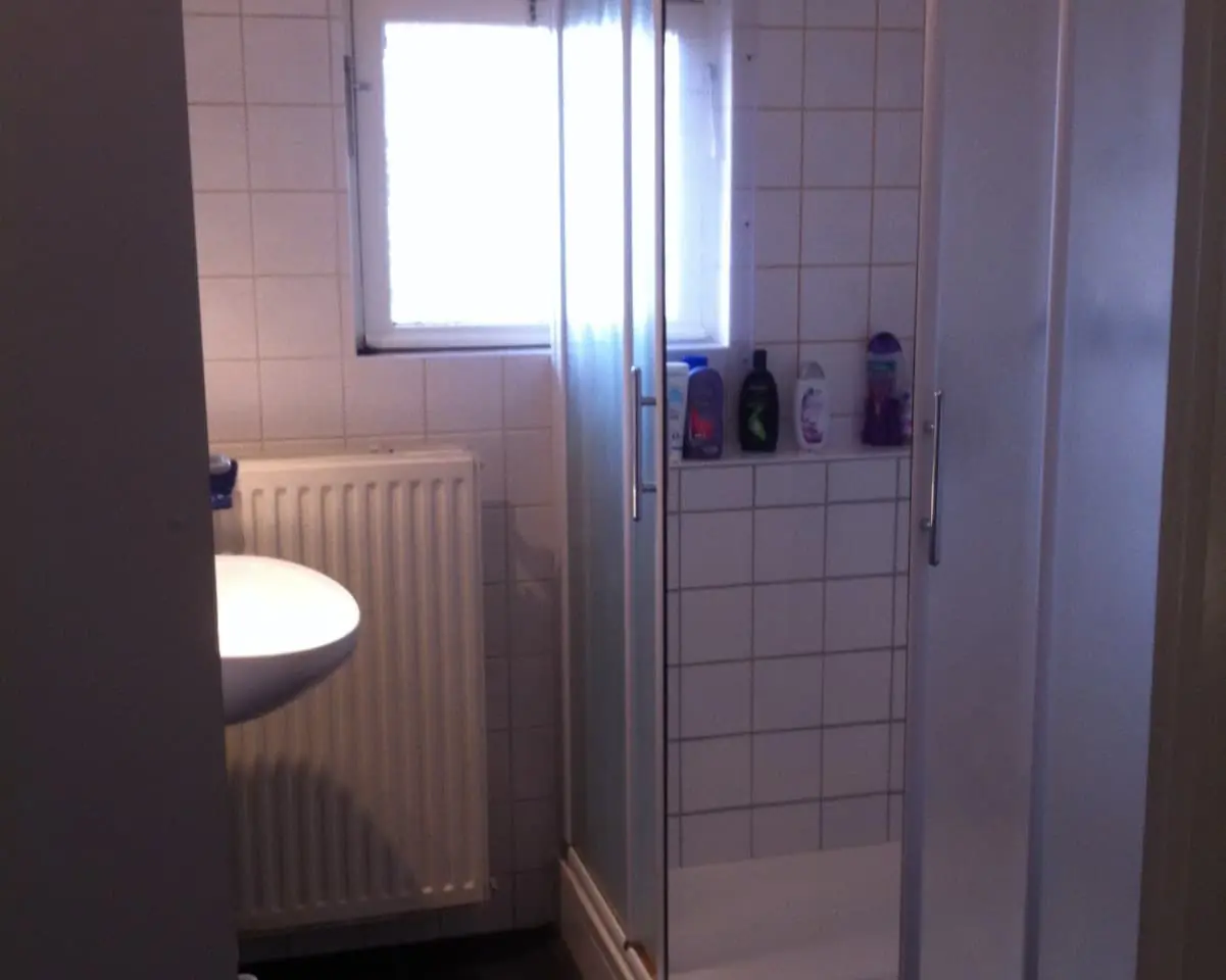 Image 5 of 7