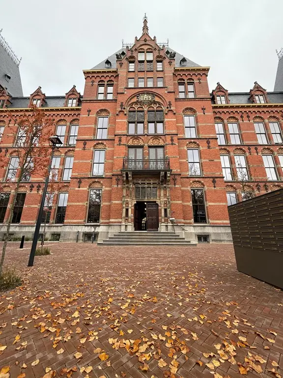 Image 14 of 18