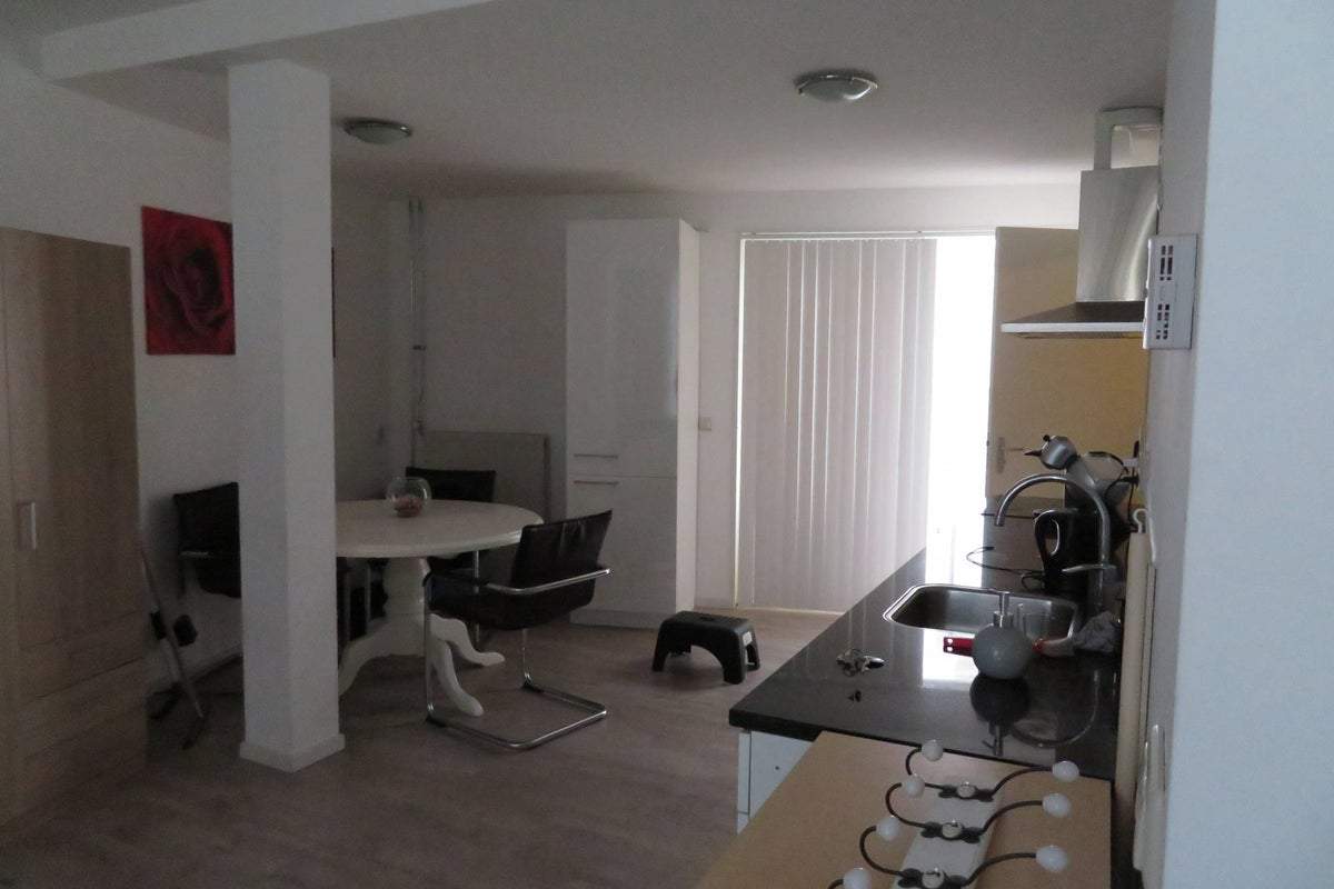 Bild 2 von 8