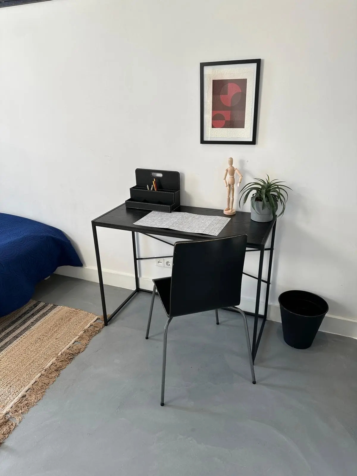 Image 1 of 6