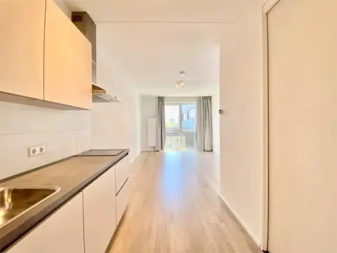 Appartement Laakweg, Den Haag - Te Huur