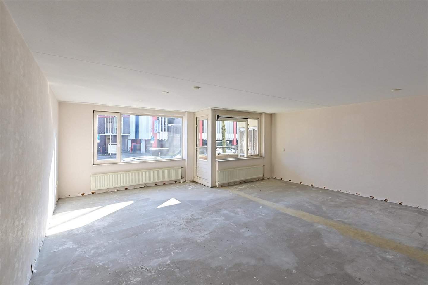 Image 2 of 12