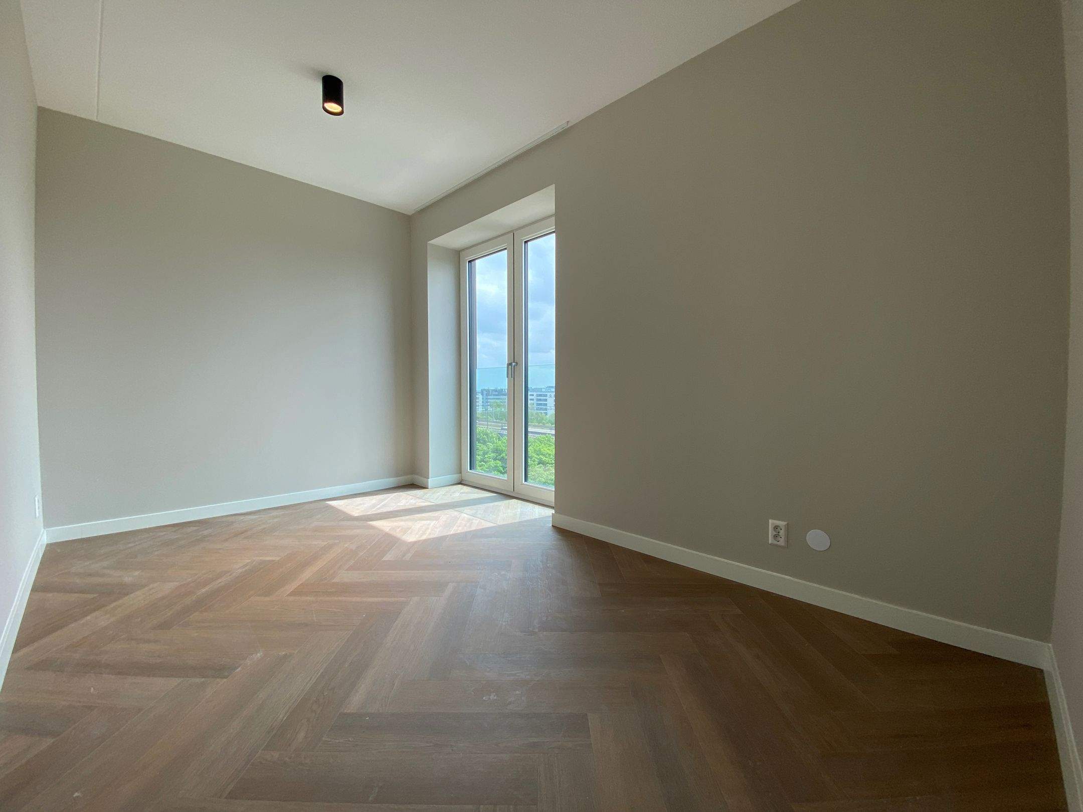 Image 12 of 20