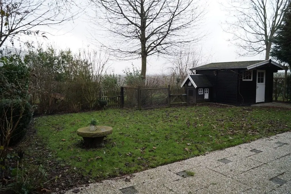 Image 28 of 32