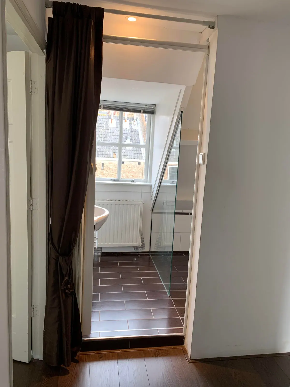 Image 19 of 34