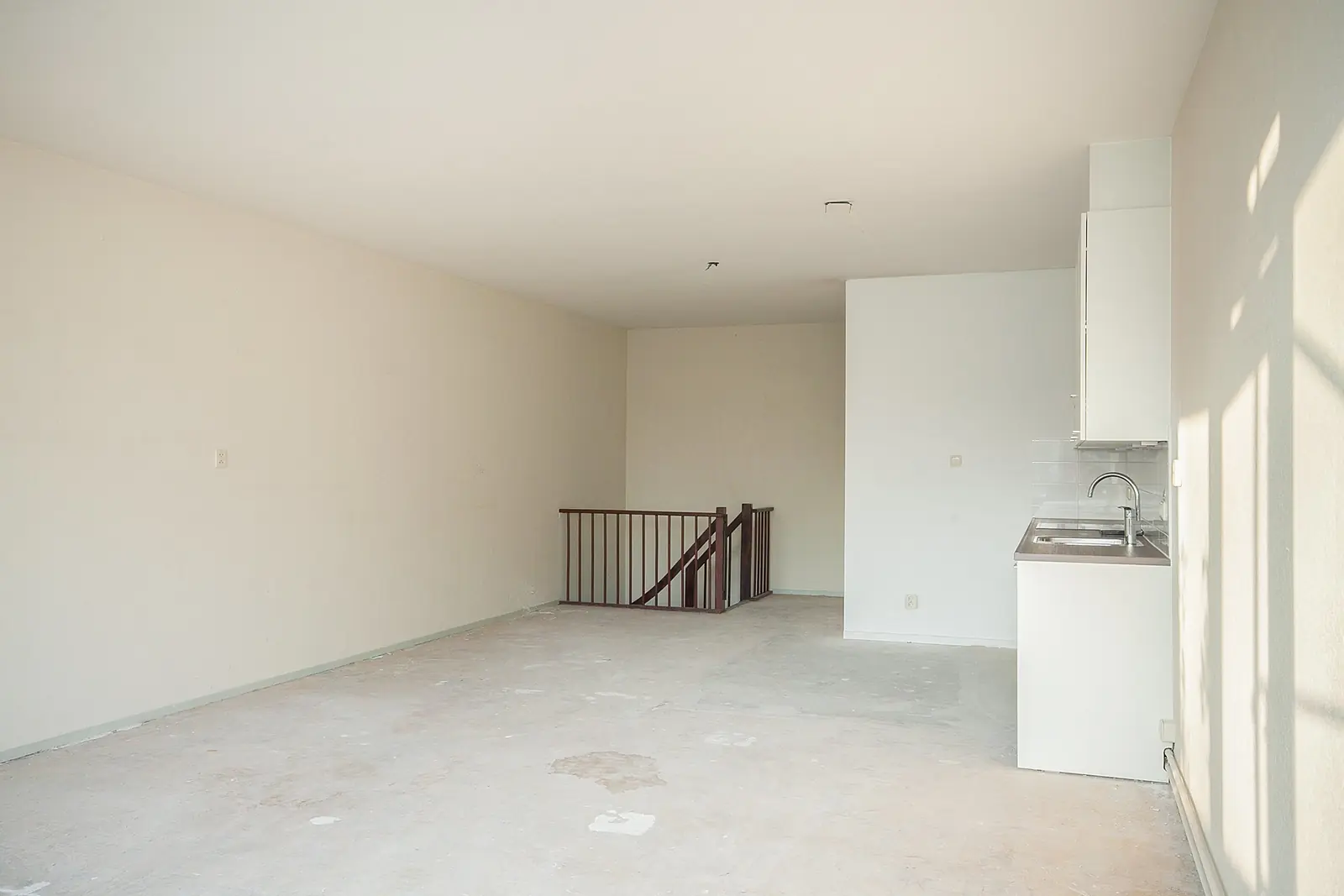 Image 11 of 25