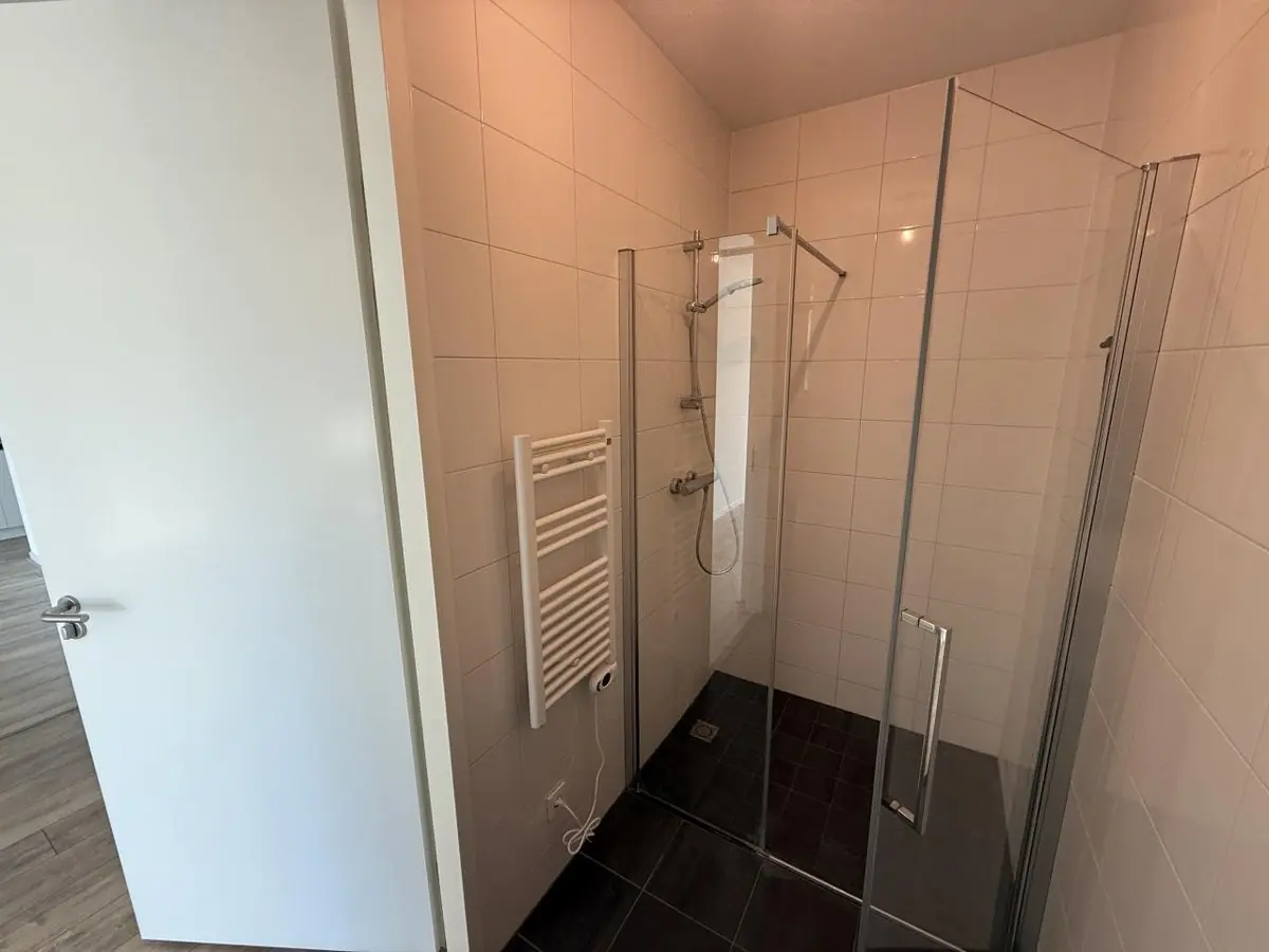 Image 10 of 15