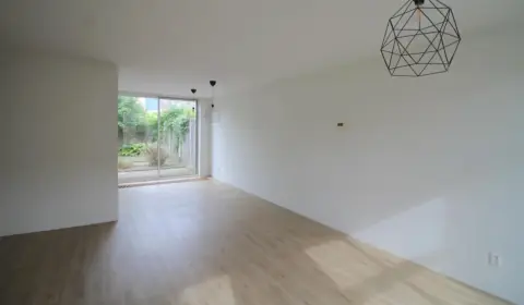 Twee-onder-een-kapwoning Antiloopstraat, Breda - Te Huur