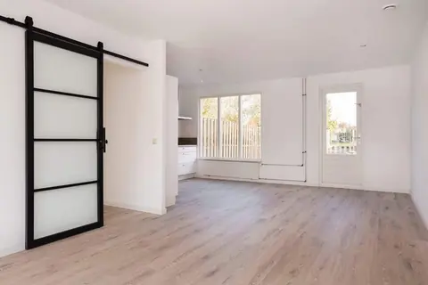 Rhônestraat 15, Lelystad - Casa familiar en alquiler