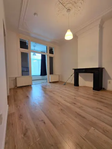 Chambre non meublée à louer sur Loosduinsekade, La Haye
