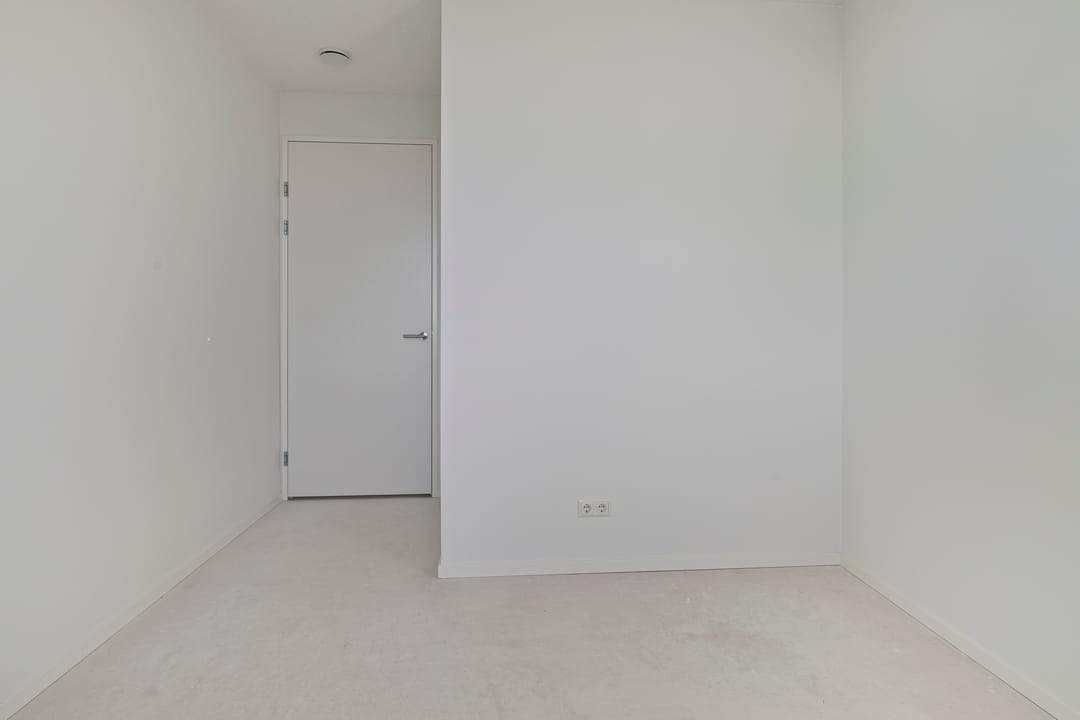 Image 16 of 22